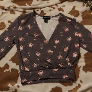 a long sleeve shirt, size large